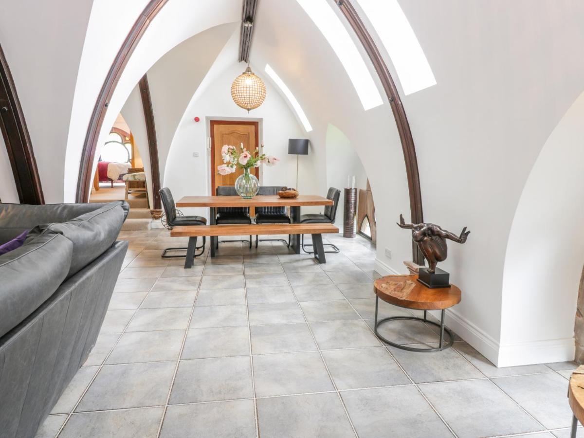 Penthouse St Mary'S Church Моффат Екстер'єр фото