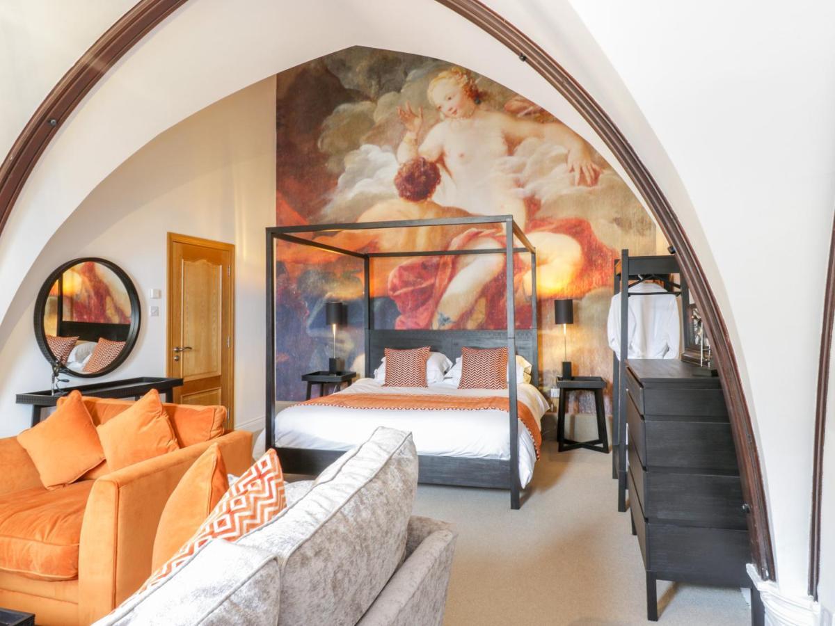 Penthouse St Mary'S Church Моффат Екстер'єр фото